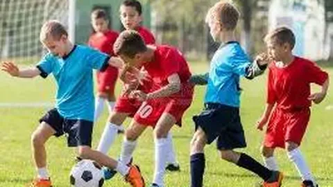 《电讯报独家揭秘：马雷斯卡、连克弗里克领衔，名帅团演绎战术三重奏大戏！》